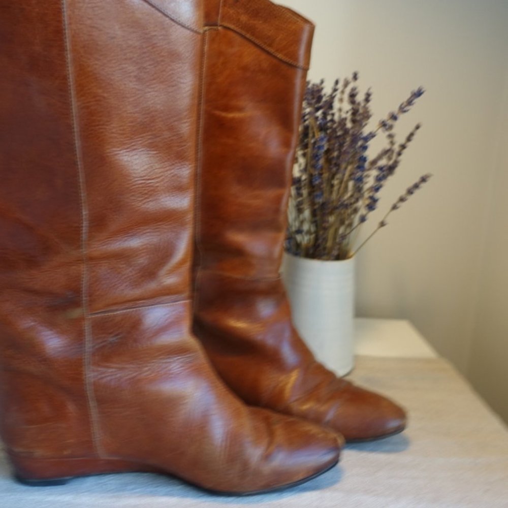 Loeffler Randall flat brown leather boots